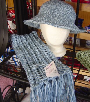 double yarn hat & scarf